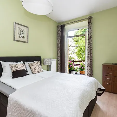 Center Apartment, 8 公寓